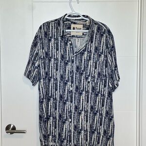 Vintage Blue and White Patterned Men's Shirt